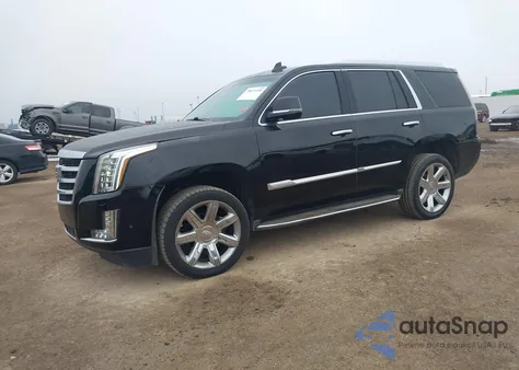 2017 Cadillac Escalade Luxury z USA, uszkodzony, nr VIN 1GYS3BKJ0HR310264